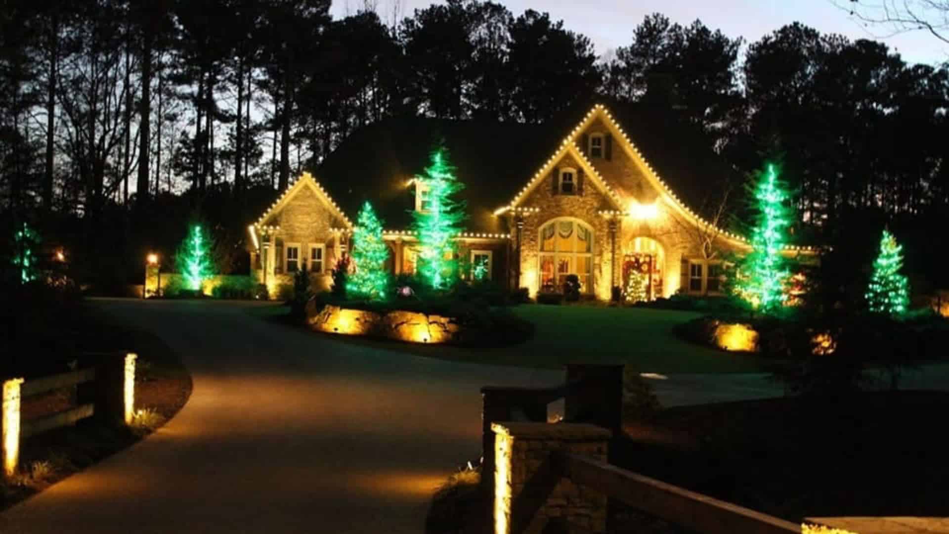 Omaha Home Christmas Light Display
